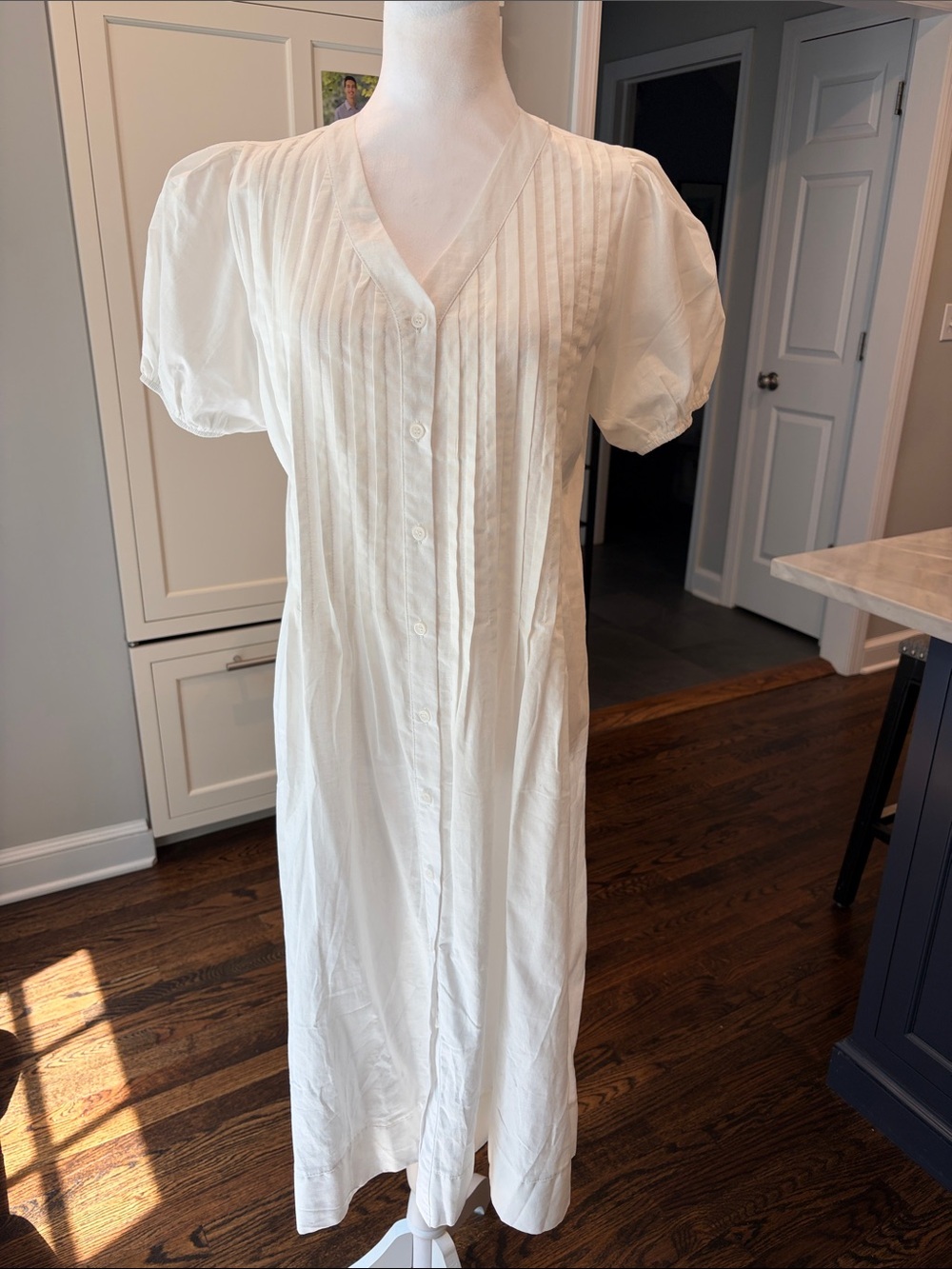 100% Cotton White Flowy Pintuck Button-Front Puff Sleeve Midi Sun Dress, size L
